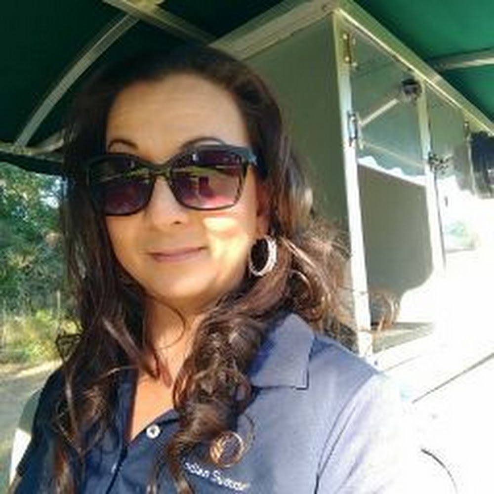 Meet your Posher, Christina